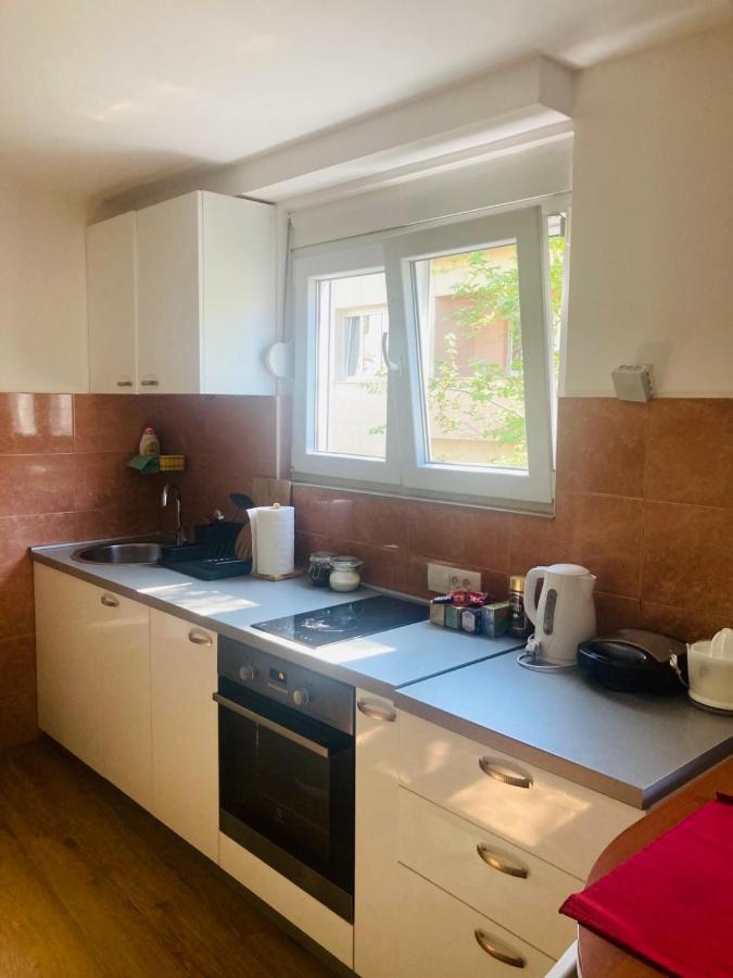Podgorica-Downtown Apartment Ngoại thất bức ảnh